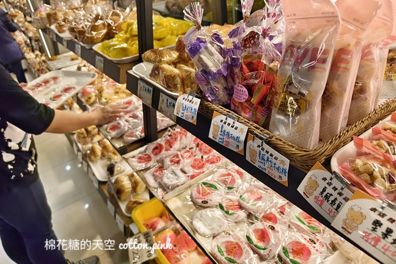 夢幻草莓三明治現身台中霧峰老店-桂田食品行人潮爆炸啦