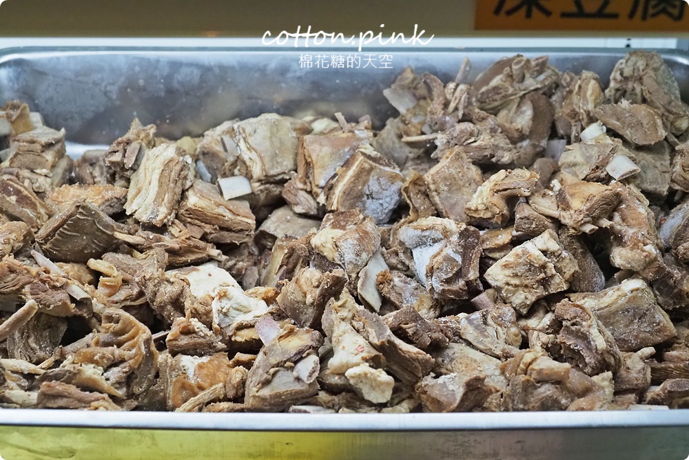 台中羊肉爐吃到飽-耀武羊威自助吧提供七種羊部位！聚餐還有VIP包廂