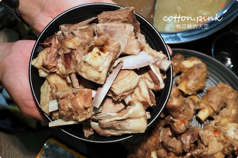 台中羊肉爐吃到飽-耀武羊威自助吧提供七種羊部位！聚餐還有VIP包廂