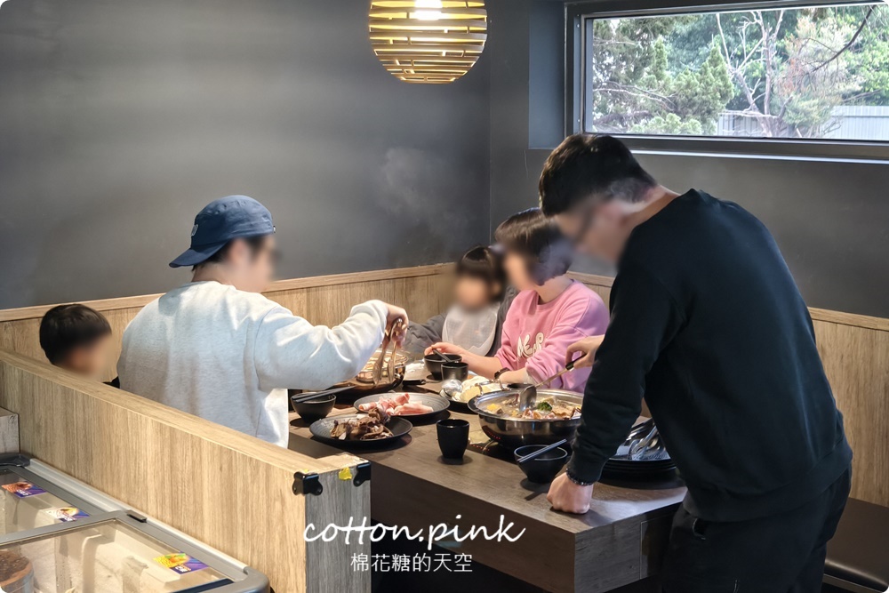 台中羊肉爐吃到飽-耀武羊威自助吧提供七種羊部位！聚餐還有VIP包廂