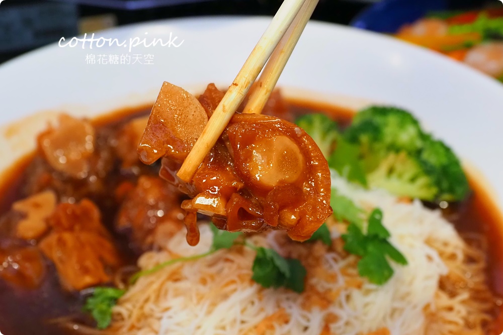 台中KTV老店-阿拉丁KTV崇德店熱炒菜色選擇多！主題包廂儀式感滿滿