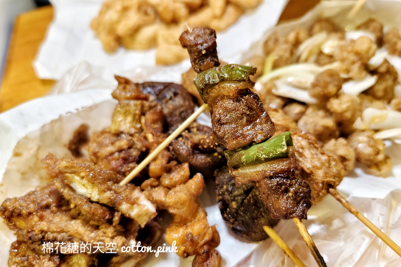 台中大里頂呱呱烤肉宵夜場一次滿足鹹酥雞、串燒兩種願望
