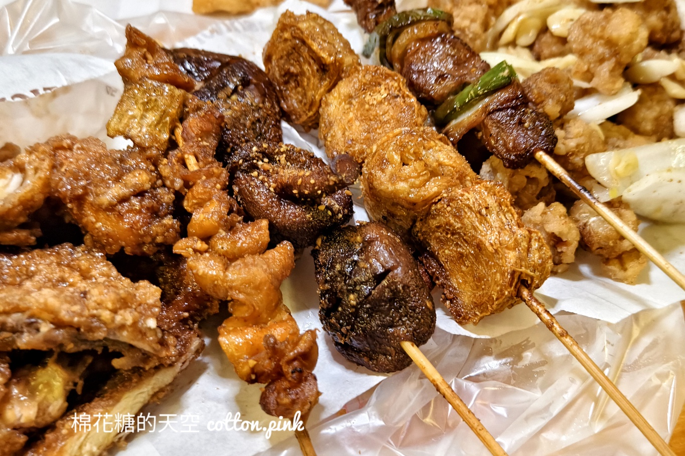台中大里頂呱呱烤肉宵夜場一次滿足鹹酥雞、串燒兩種願望