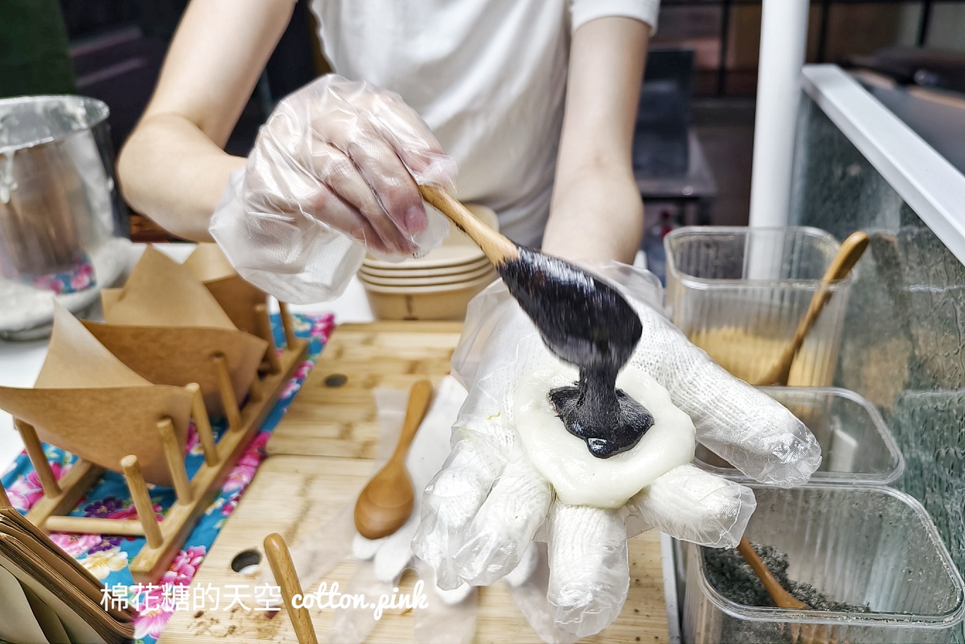 只開週末！現蒸現打彭春妹麻糬～軟中帶Q就在勤美