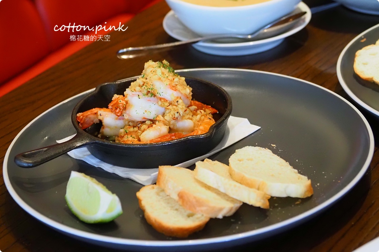 台中牛排|傑克兄弟牛排館就在公益路!獨家黑麥麵包吃到飽.復古遊戲機免費玩