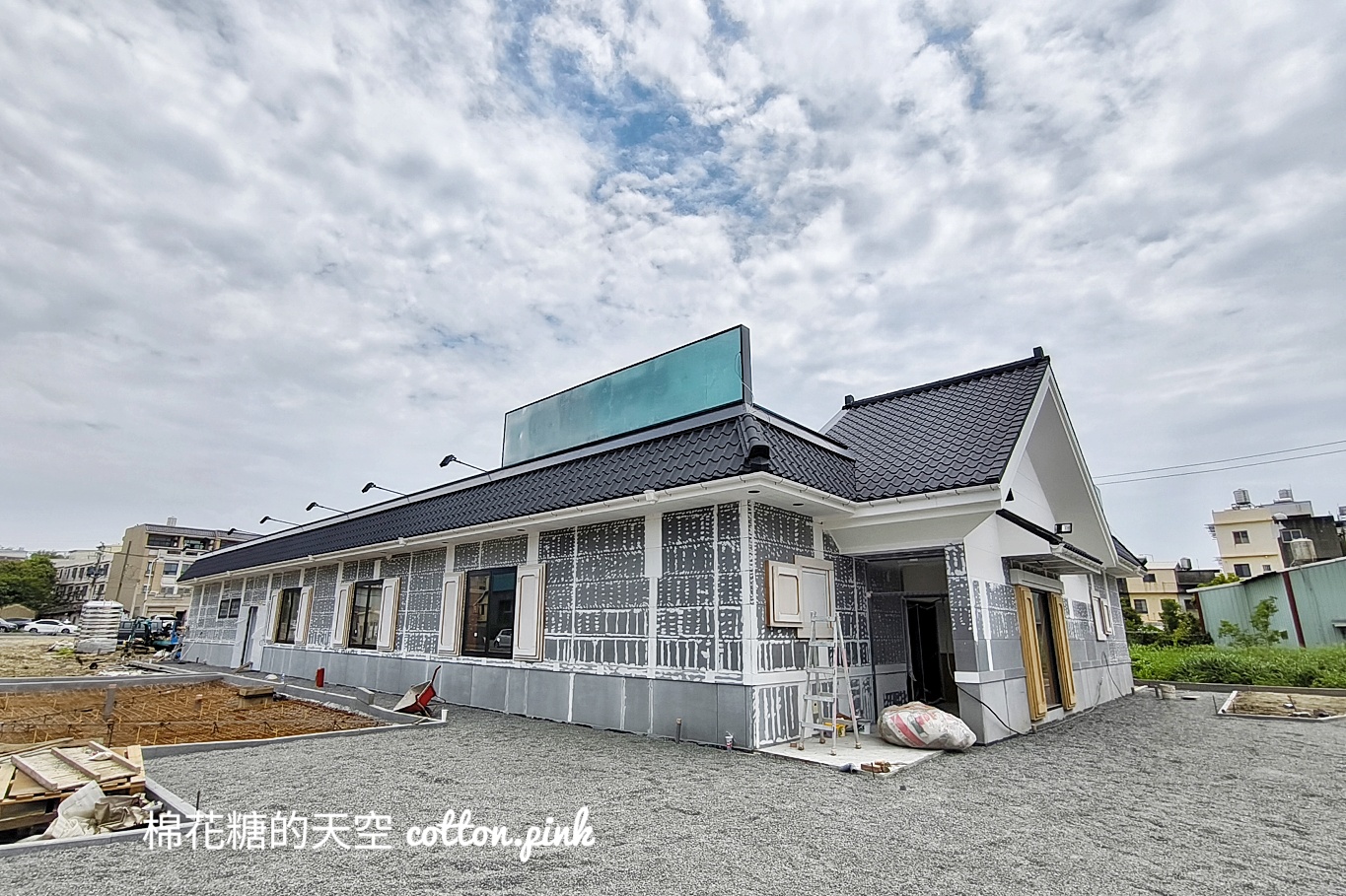 台中藏壽司最新分店！經典土藏造型現身台中海線~扭蛋都市傳說看這裡