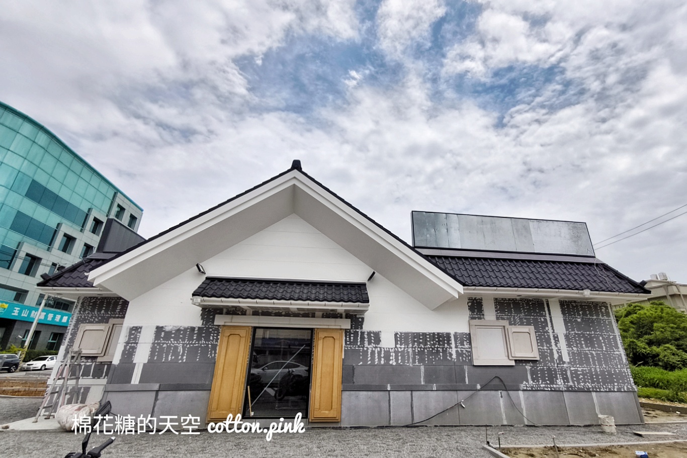 台中藏壽司最新分店！經典土藏造型現身台中海線~扭蛋都市傳說看這裡