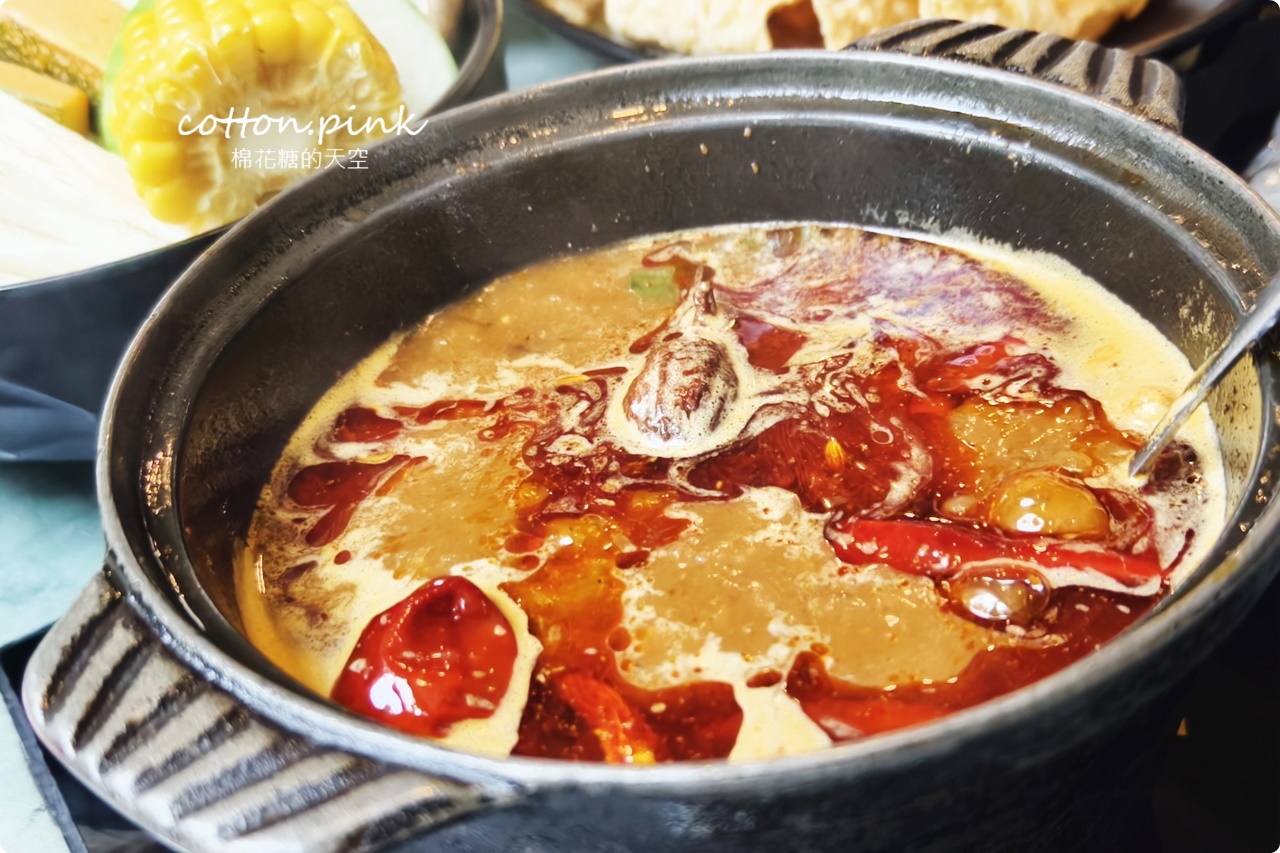 台中火鍋大熱門!肉多多火鍋宵夜爆吃180分!築間.萬客什鍋推這味
