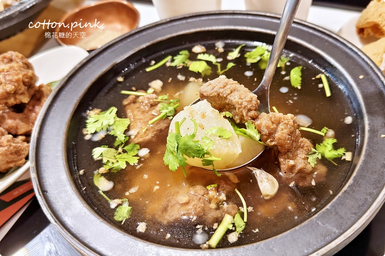 台中火鍋經典、創新口味任你挑！狂一鍋把經典台菜變火鍋啦～