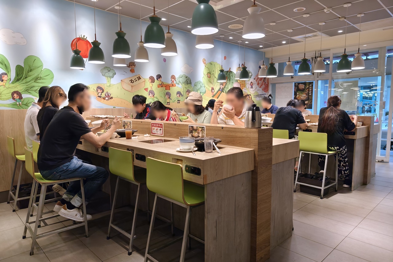台中火鍋經典、創新口味任你挑！狂一鍋把經典台菜變火鍋啦～