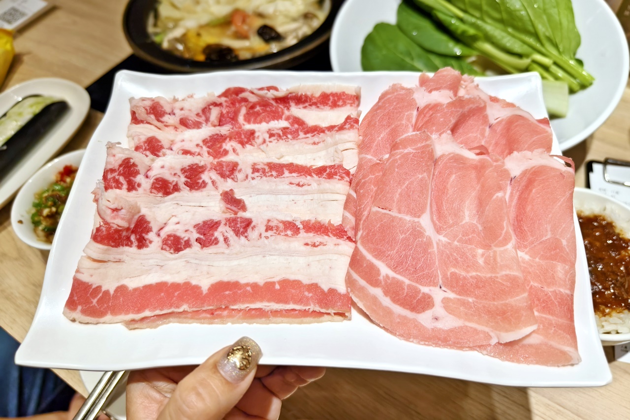 台中火鍋經典、創新口味任你挑！狂一鍋把經典台菜變火鍋啦～