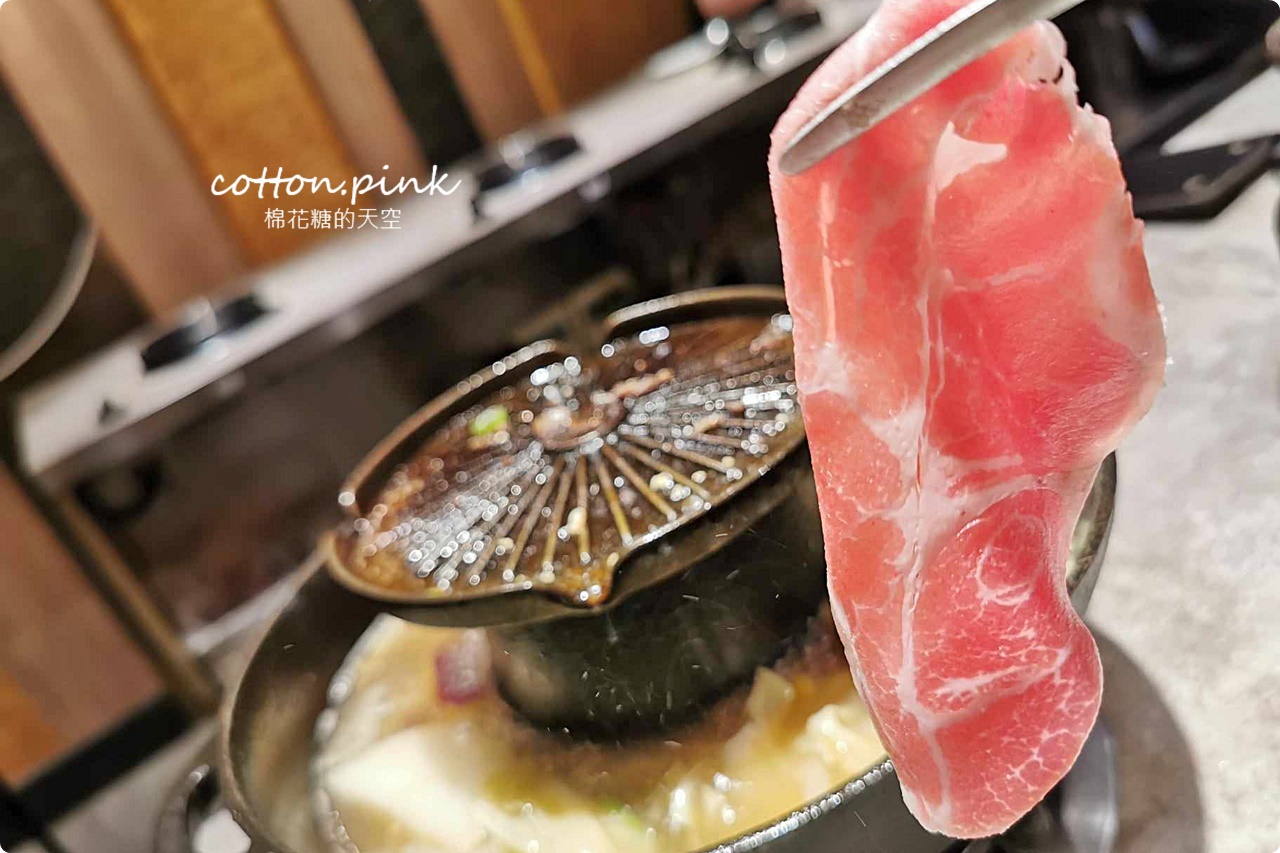 台中萬客什鍋創始漢口店限定-火烤兩吃石鍋有點......