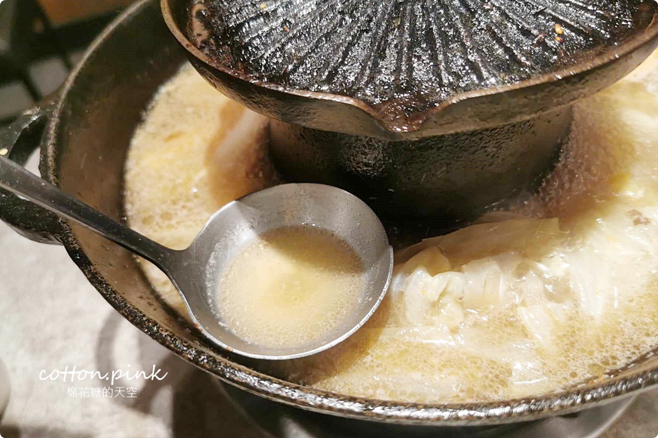 台中萬客什鍋創始漢口店限定-火烤兩吃石鍋有點......