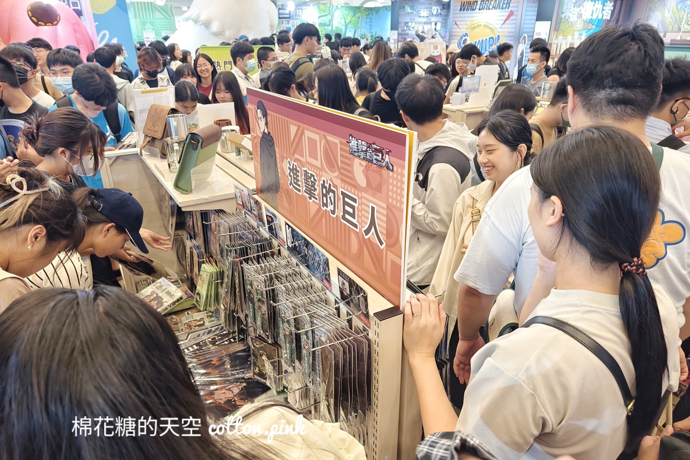 翻轉動漫祭2024開展第一天就爆人潮！巨大安妮亞、彭德超好拍