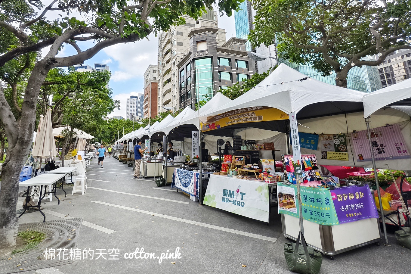 只有兩天！台中故事生活節市集攤位超多，晚上也可以逛市集唷～