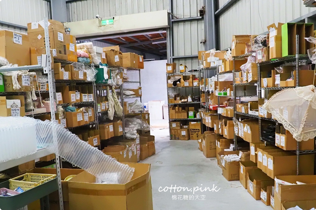 夢幻居家用品大賣場就在台中大里!拿額米藏在小路鐵皮倉庫裡