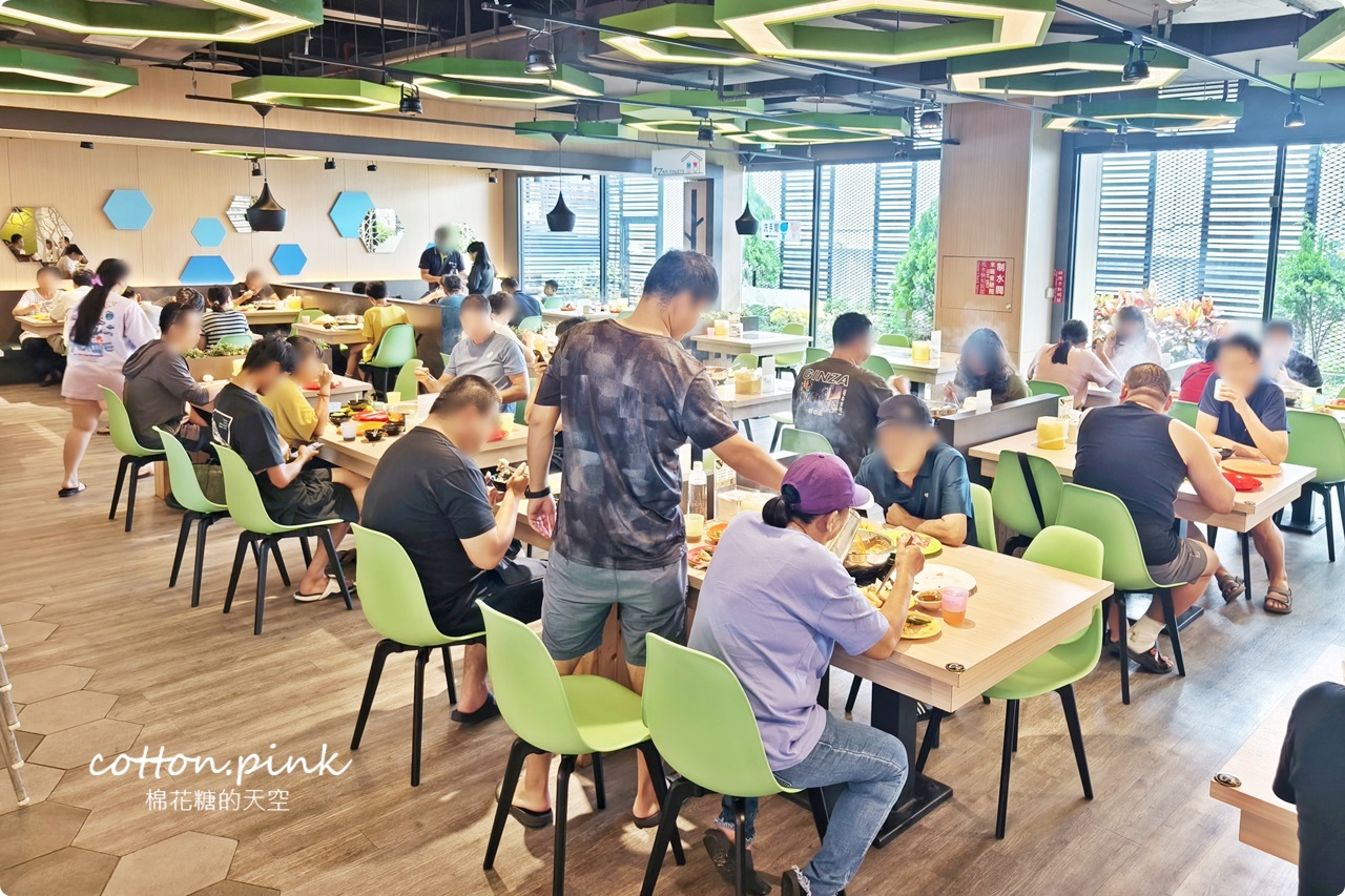 台中火鍋吃到飽大喜鍋自助吧選擇超多！ 五款肉片任你吃就在沙鹿光華時尚廣場