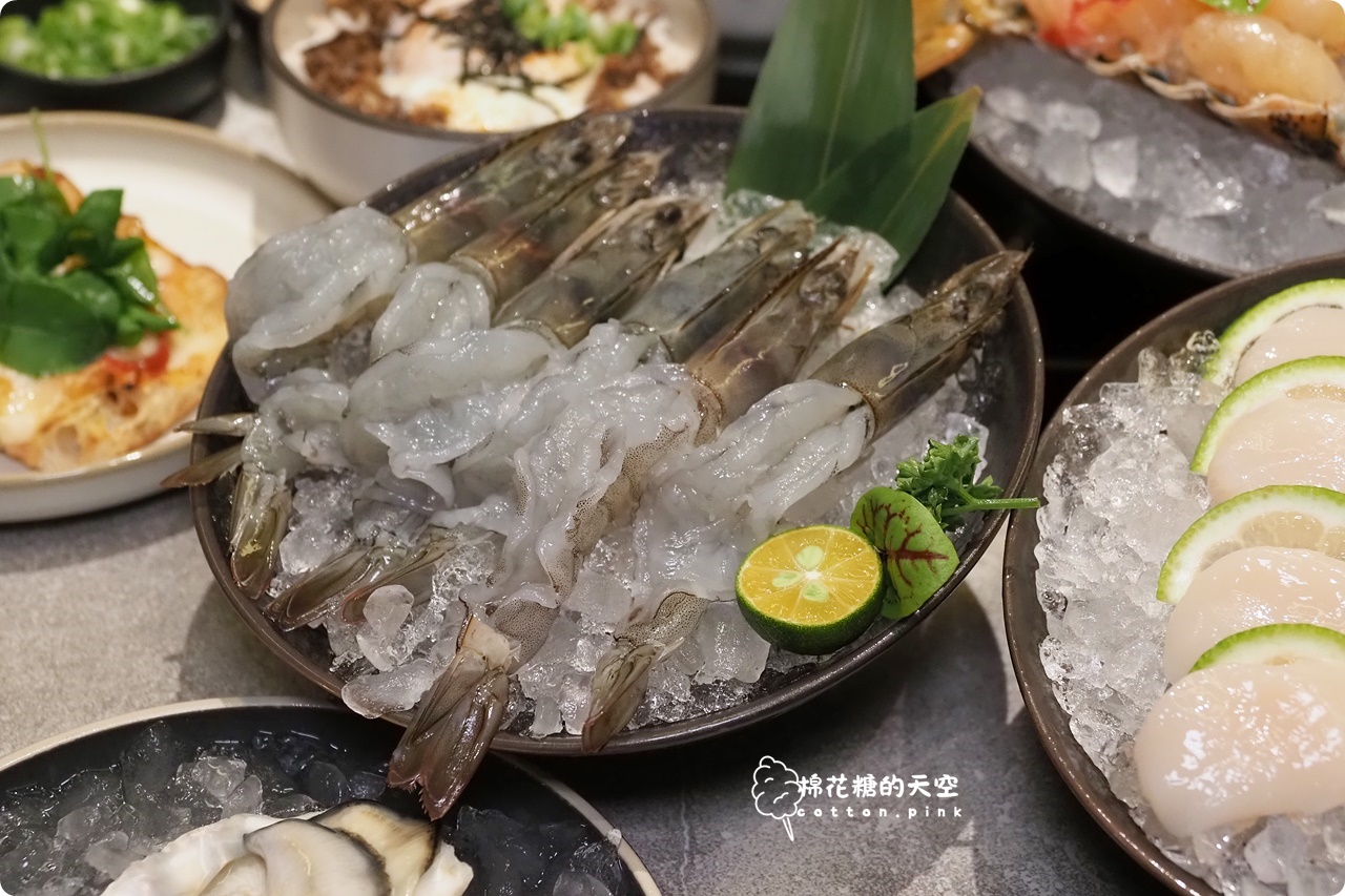 台中和牛火鍋推薦-初美涮涮鍋海鮮活跳跳,現打蘋果手搖飲.人氣甜點~完美