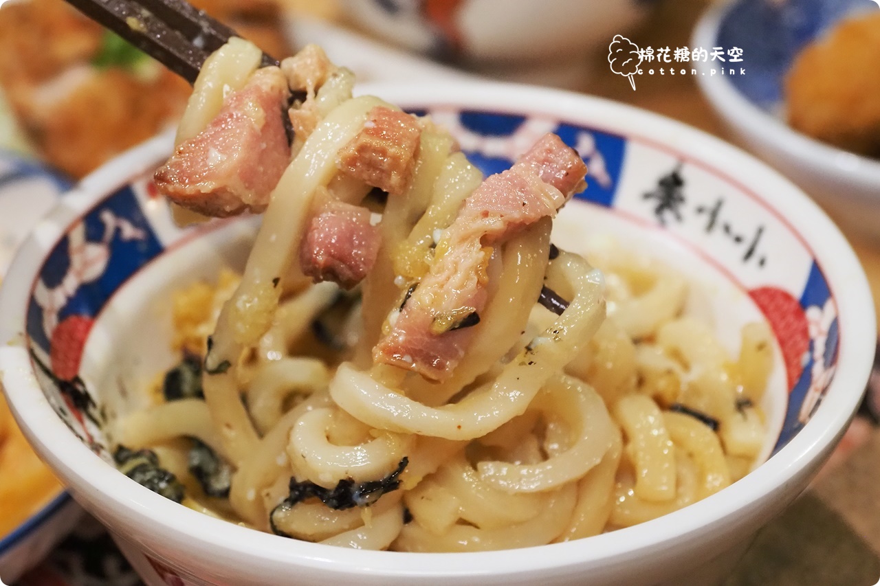 中友百貨旁小小麥烏龍麵專賣一中店日式氛圍滿滿!用餐區升級吃起來