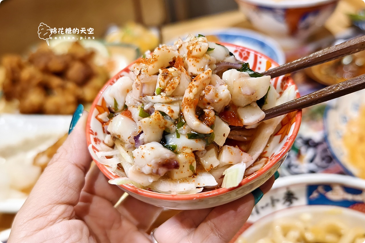 中友百貨旁小小麥烏龍麵專賣一中店日式氛圍滿滿!用餐區升級吃起來