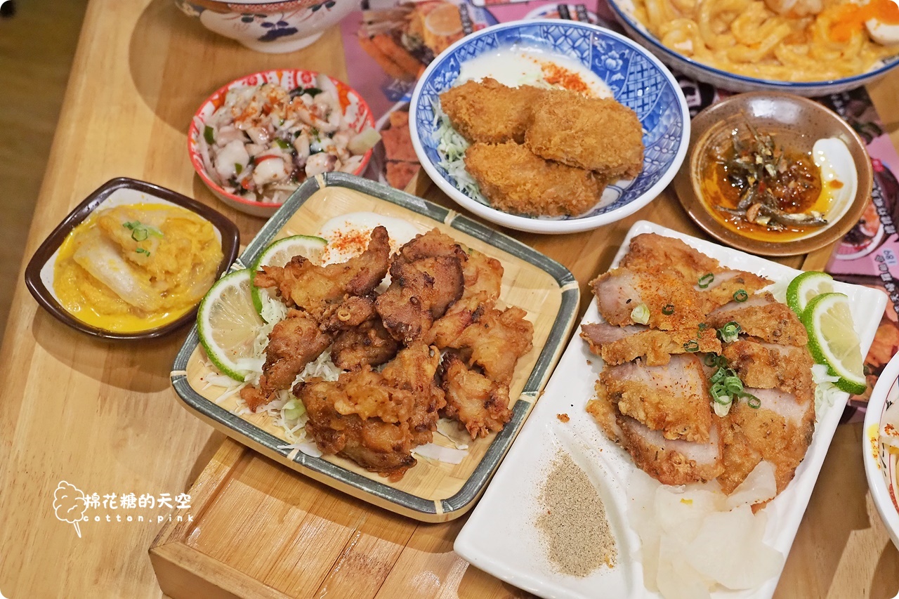 中友百貨旁小小麥烏龍麵專賣一中店日式氛圍滿滿!用餐區升級吃起來
