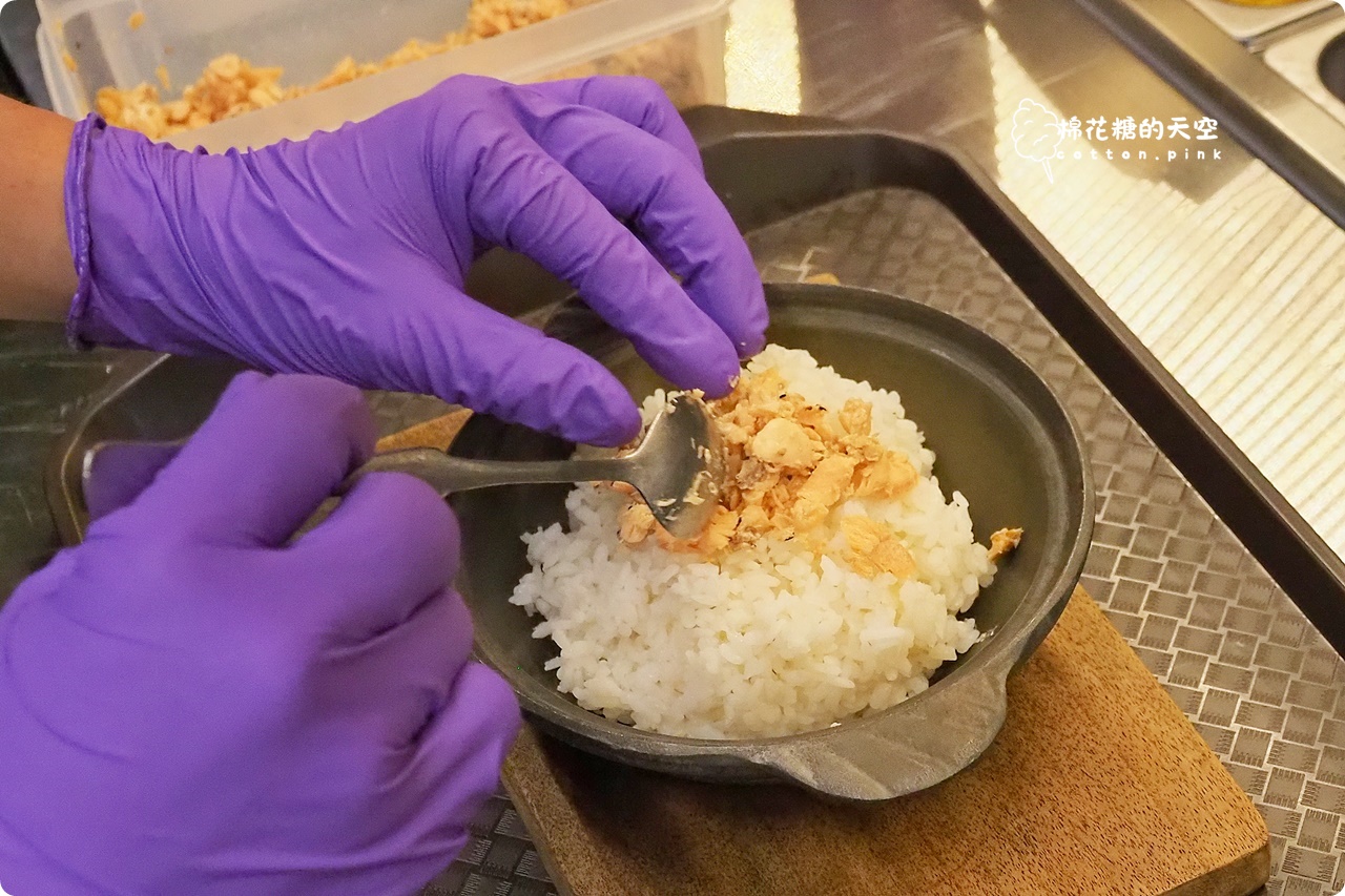 中友百貨旁小小麥烏龍麵專賣一中店日式氛圍滿滿!用餐區升級吃起來