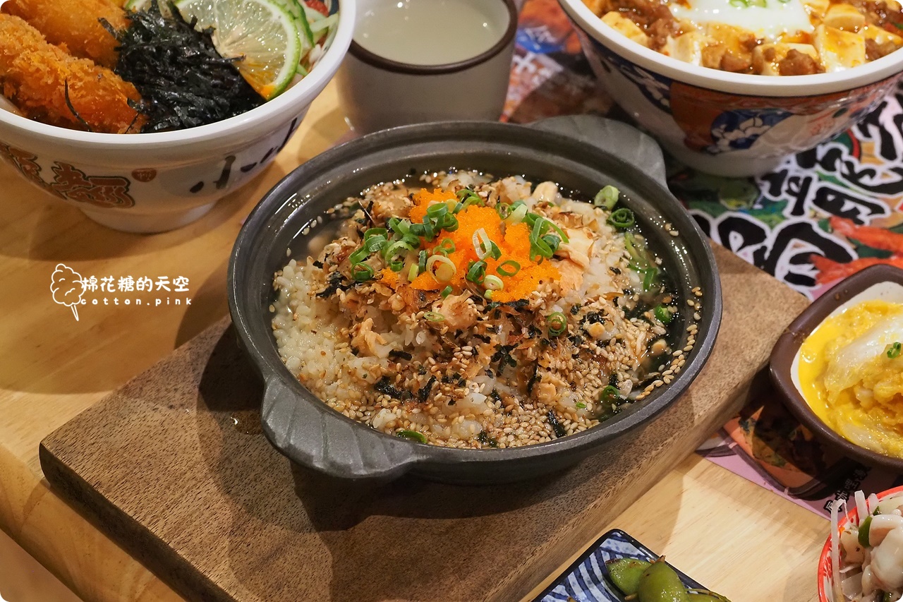 中友百貨旁小小麥烏龍麵專賣一中店日式氛圍滿滿!用餐區升級吃起來