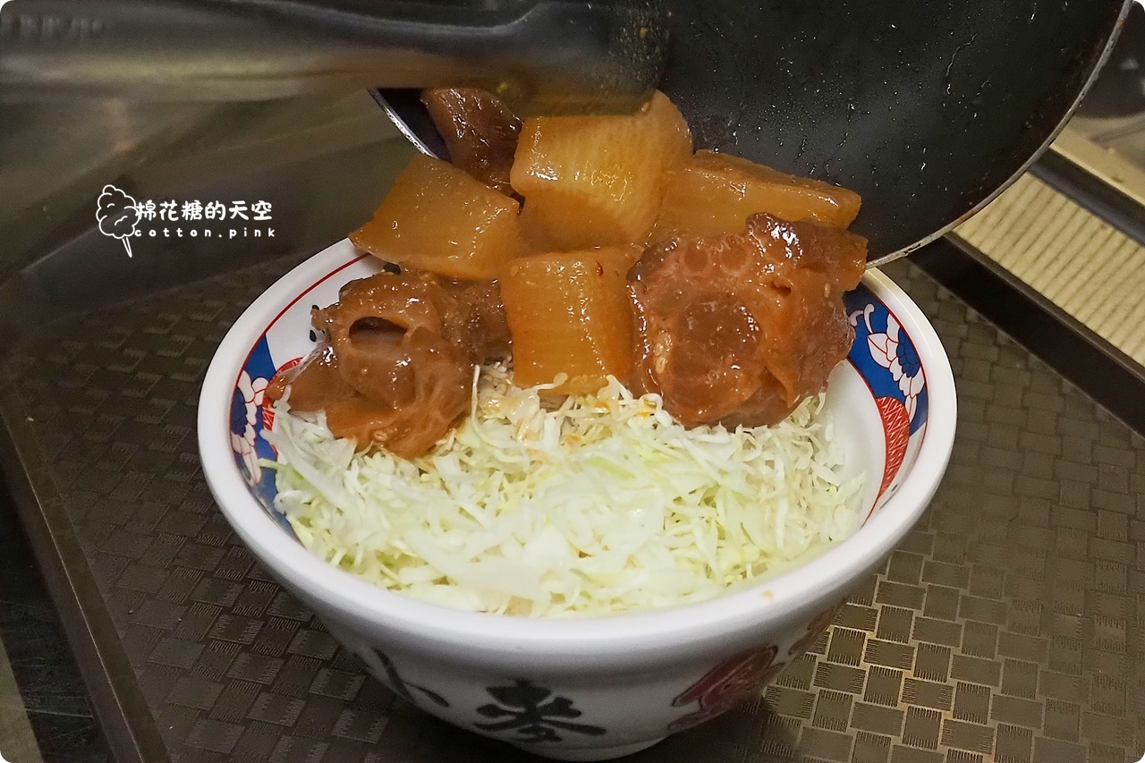 中友百貨旁小小麥烏龍麵專賣一中店日式氛圍滿滿!用餐區升級吃起來