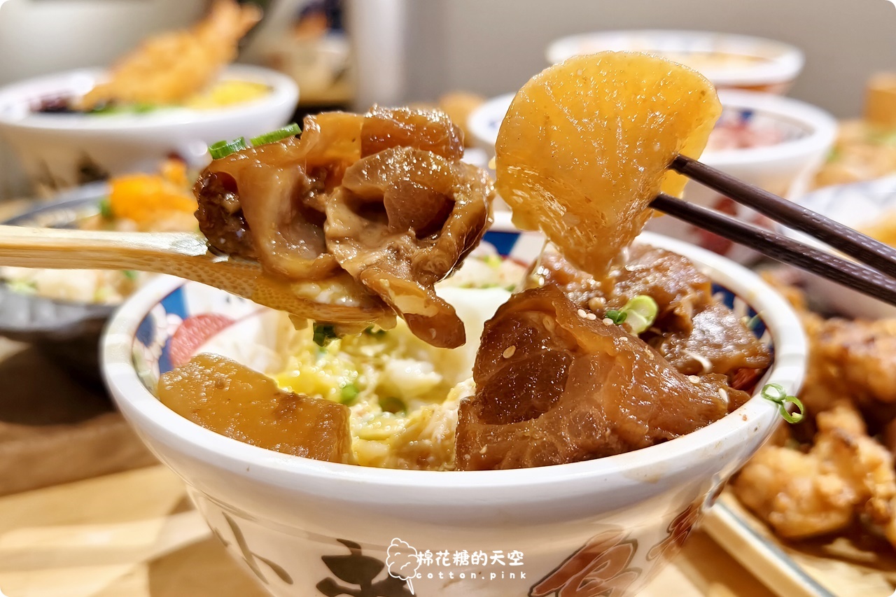 中友百貨旁小小麥烏龍麵專賣一中店日式氛圍滿滿!用餐區升級吃起來