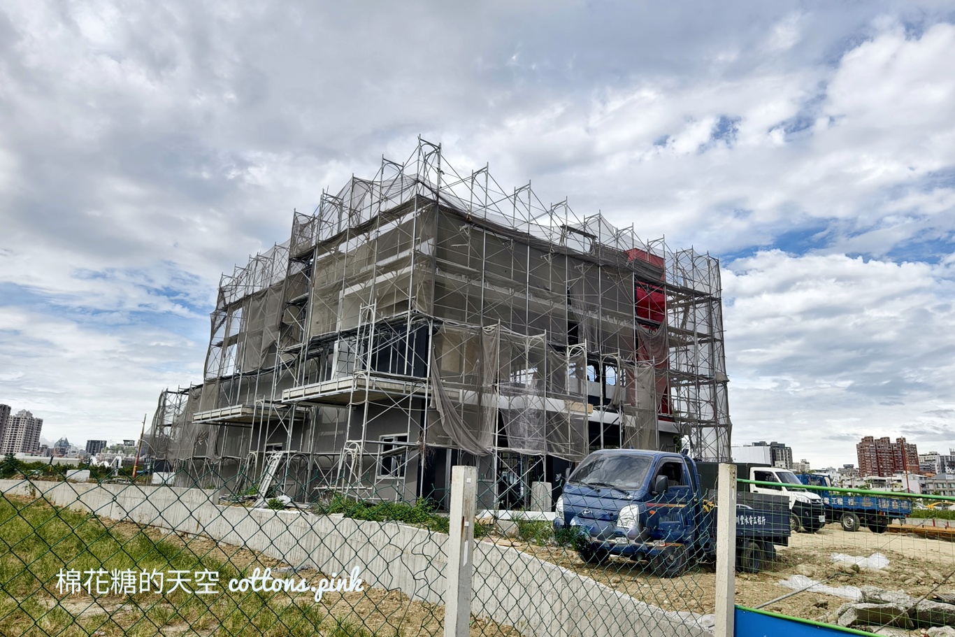 台中最新麥當勞要開在這?旁邊就是新開幕建國北黃昏市場