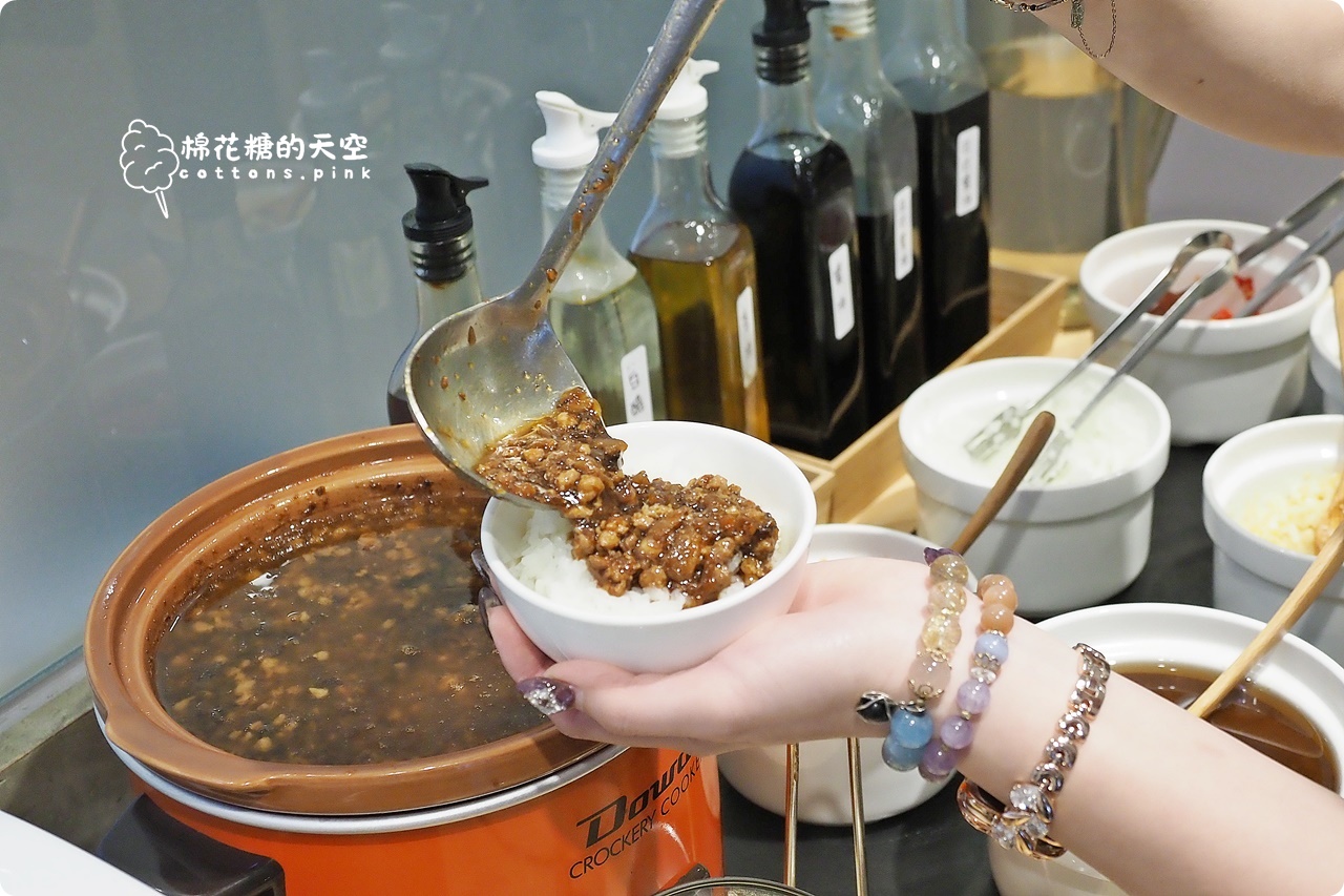 台中火鍋吃到飽新品牌!饗點鍋自助吧選擇多~統一布丁也無限量