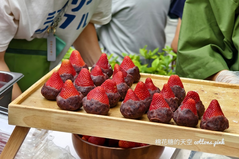 超人氣米弎豆草莓大福低調現身最新台中市集~現場排隊最長就是他！