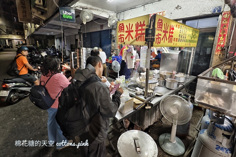 台中宵夜場-藏在美村路旁小巷裡魚市米糕越晚人越多