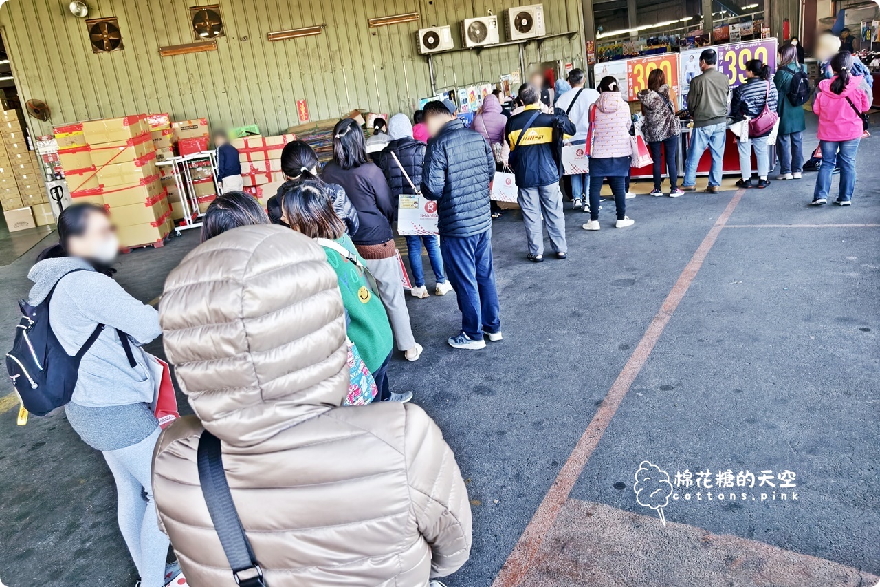 台中在地鞋廠開倉買一送一!開賣首日就爆人潮~童鞋.登山鞋都優惠