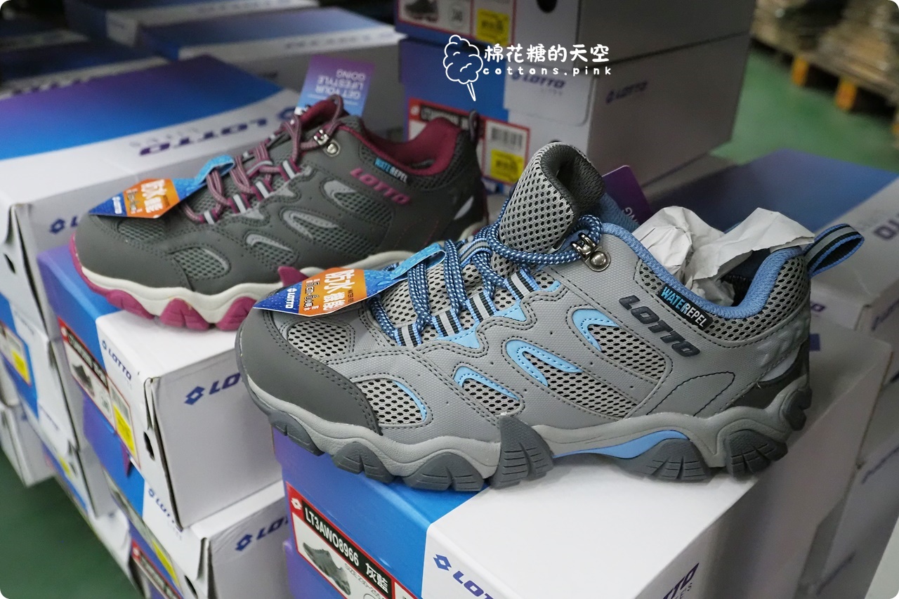 台中在地鞋廠開倉買一送一!開賣首日就爆人潮~童鞋.登山鞋都優惠
