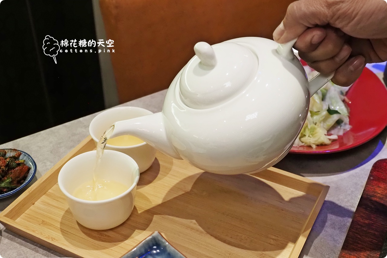 台中韓式料理推薦|親水河畔藏在住宅區道地韓國人蔘雞.泡菜鍋都推推