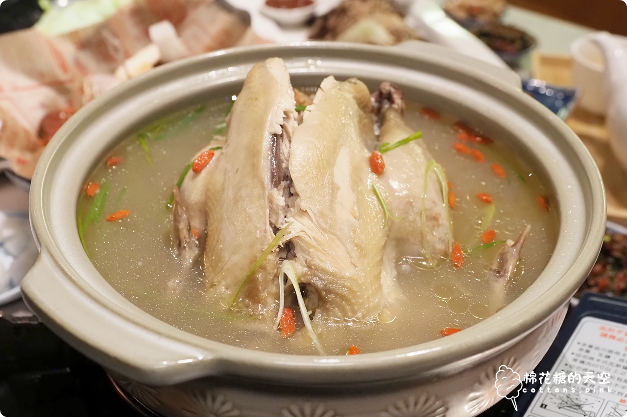 台中韓式料理推薦|親水河畔藏在住宅區道地韓國人蔘雞.泡菜鍋都推推