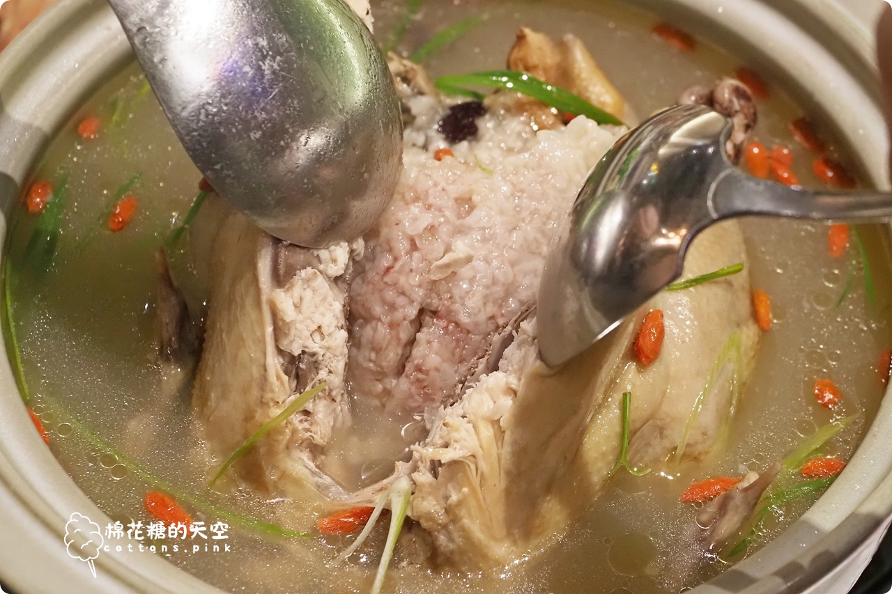 台中韓式料理推薦|親水河畔藏在住宅區道地韓國人蔘雞.泡菜鍋都推推