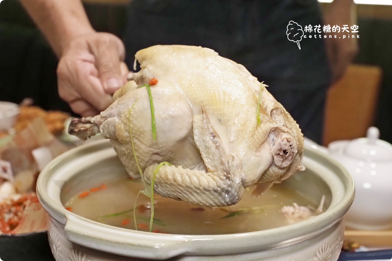 台中韓式料理推薦|親水河畔藏在住宅區道地韓國人蔘雞.泡菜鍋都推推