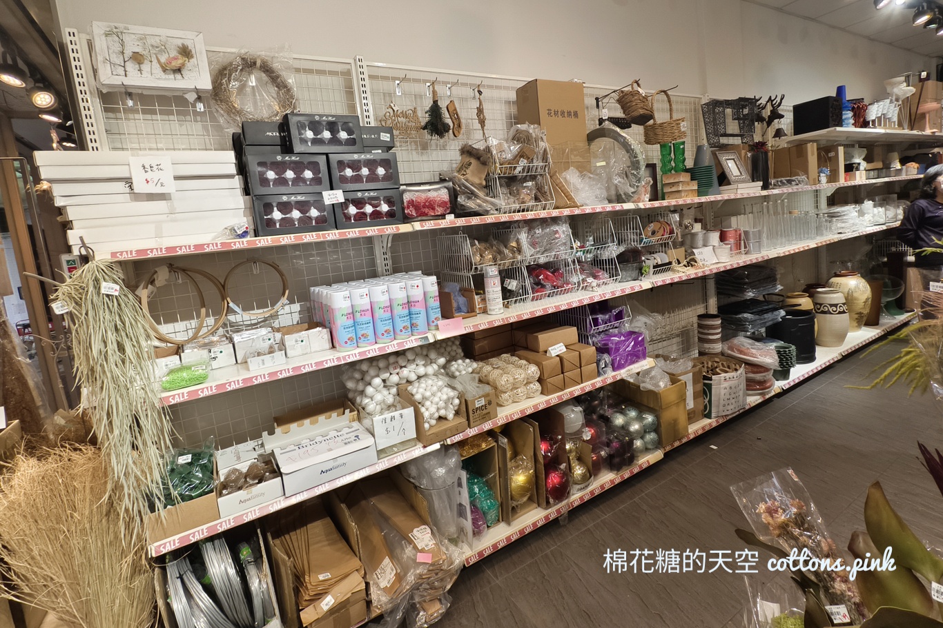 搬家出清!SOGO後方花材行3折起外加買三送一,建南行超好買