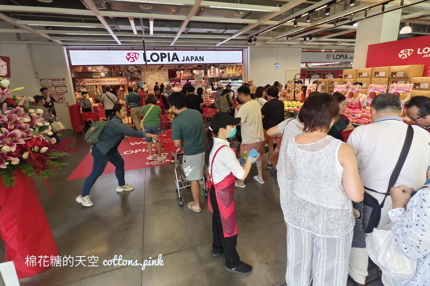 IKEA塞爆！LOPIA日本超市最新分店開幕人潮大爆發！
