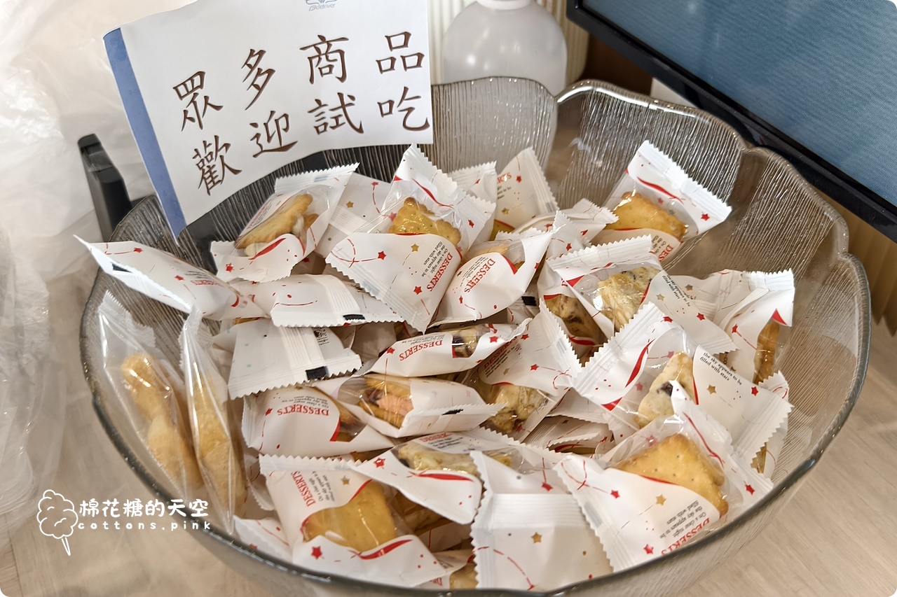 台中逢甲新伴手禮推薦|曉翮流域滿餡蛋捲、厚餡夾心餅乾超人氣登場