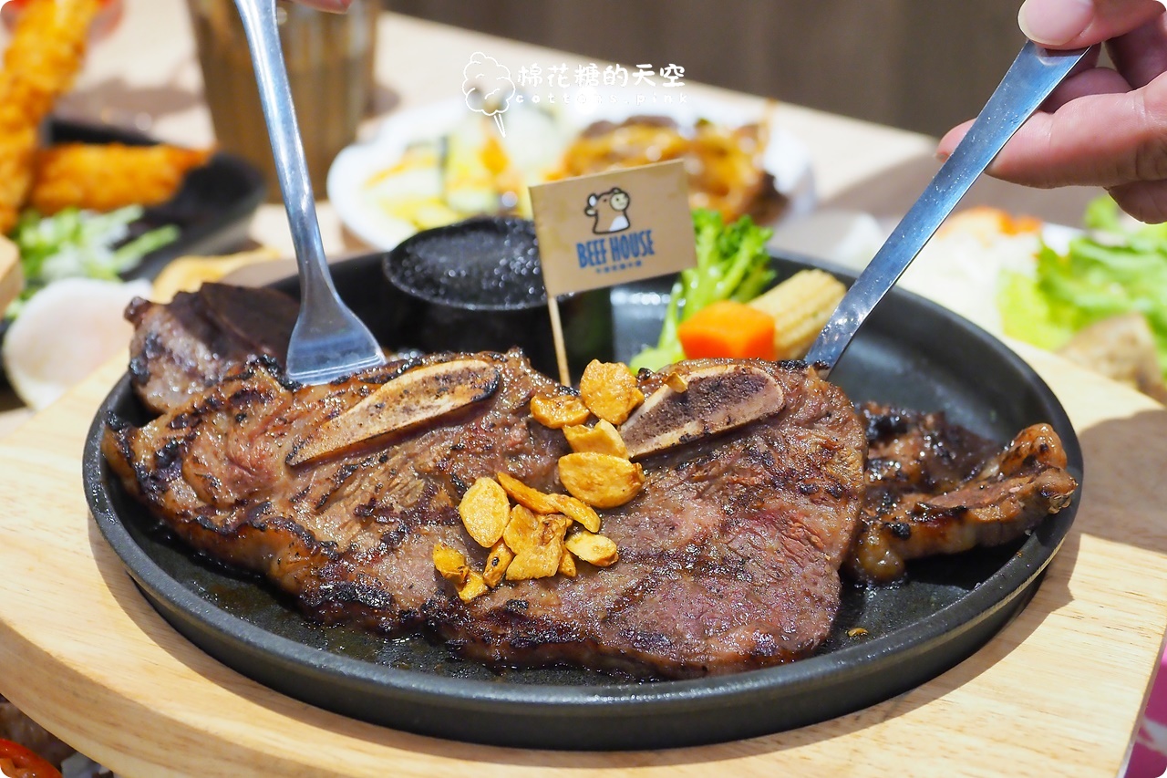 台中吃到飽-牛室炙燒牛排最新分店、元老分店重新開幕！自助吧選擇多