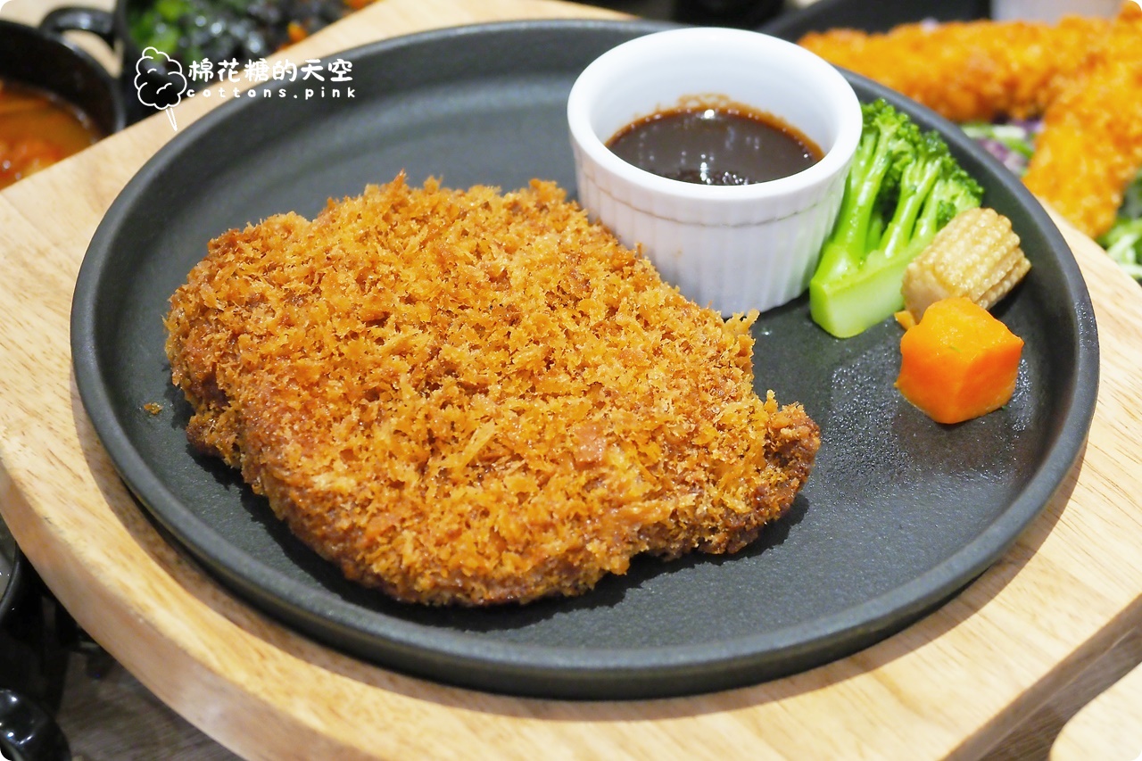 台中吃到飽-牛室炙燒牛排最新分店、元老分店重新開幕！自助吧選擇多