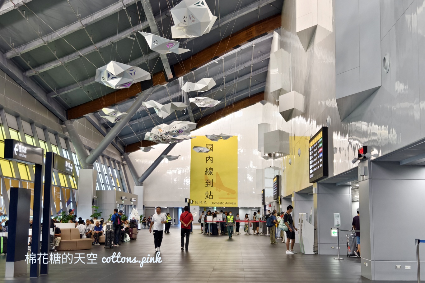 台中國際機場有什麼好吃？國際線可以直接來機場吃早餐嗎？