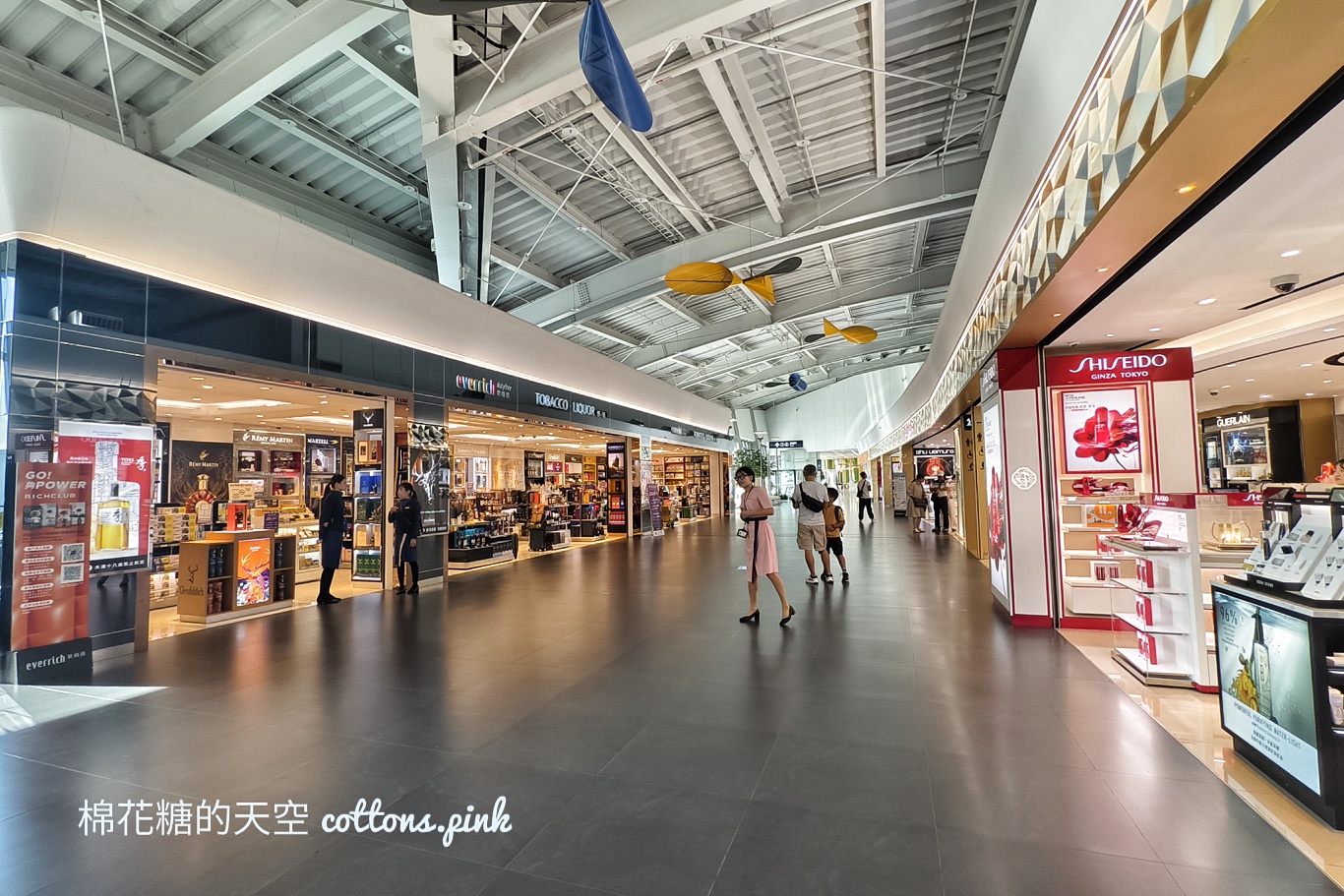 台中國際機場有什麼好吃？國際線可以直接來機場吃早餐嗎？