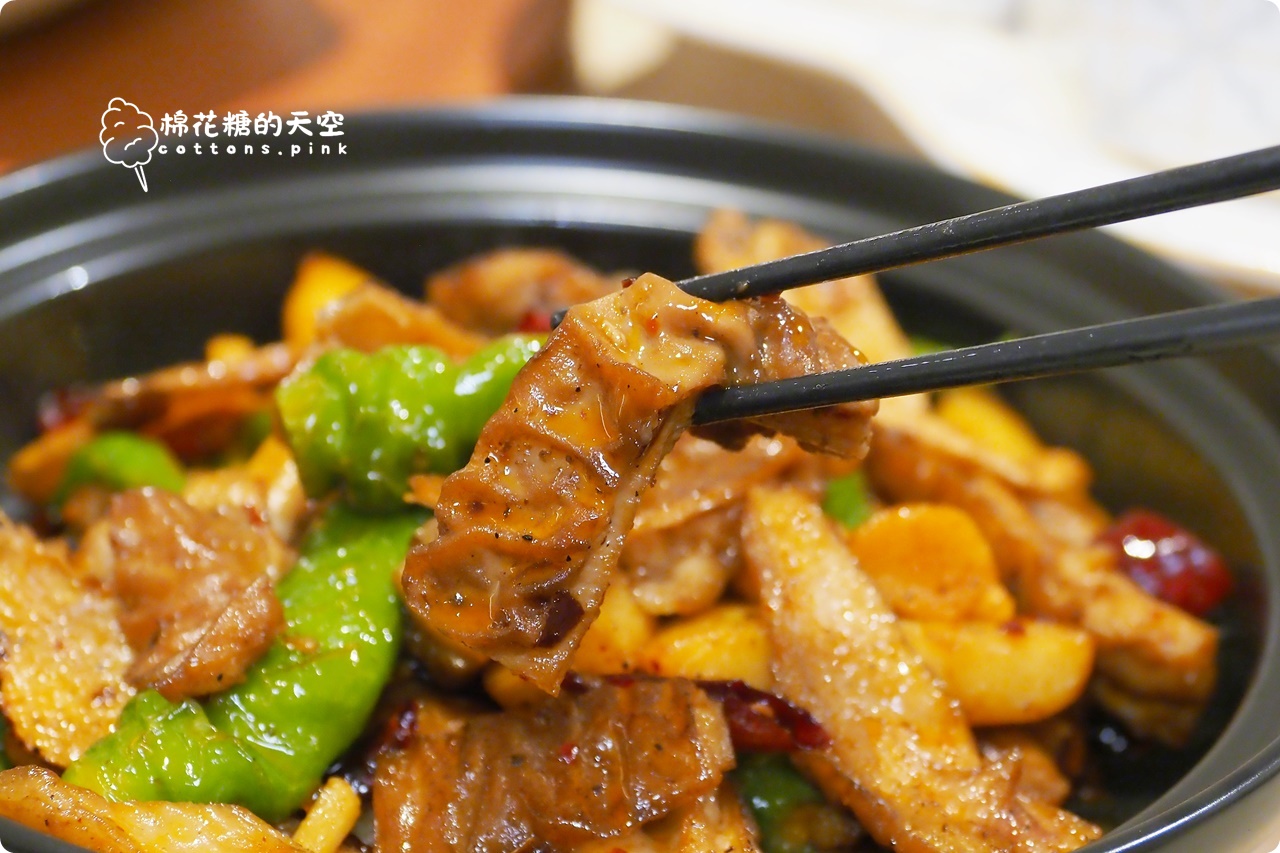 台中公益路商圈新亮點！GOGOGA 極上雞湯 創新中式料理根本雞湯界的愛馬仕
