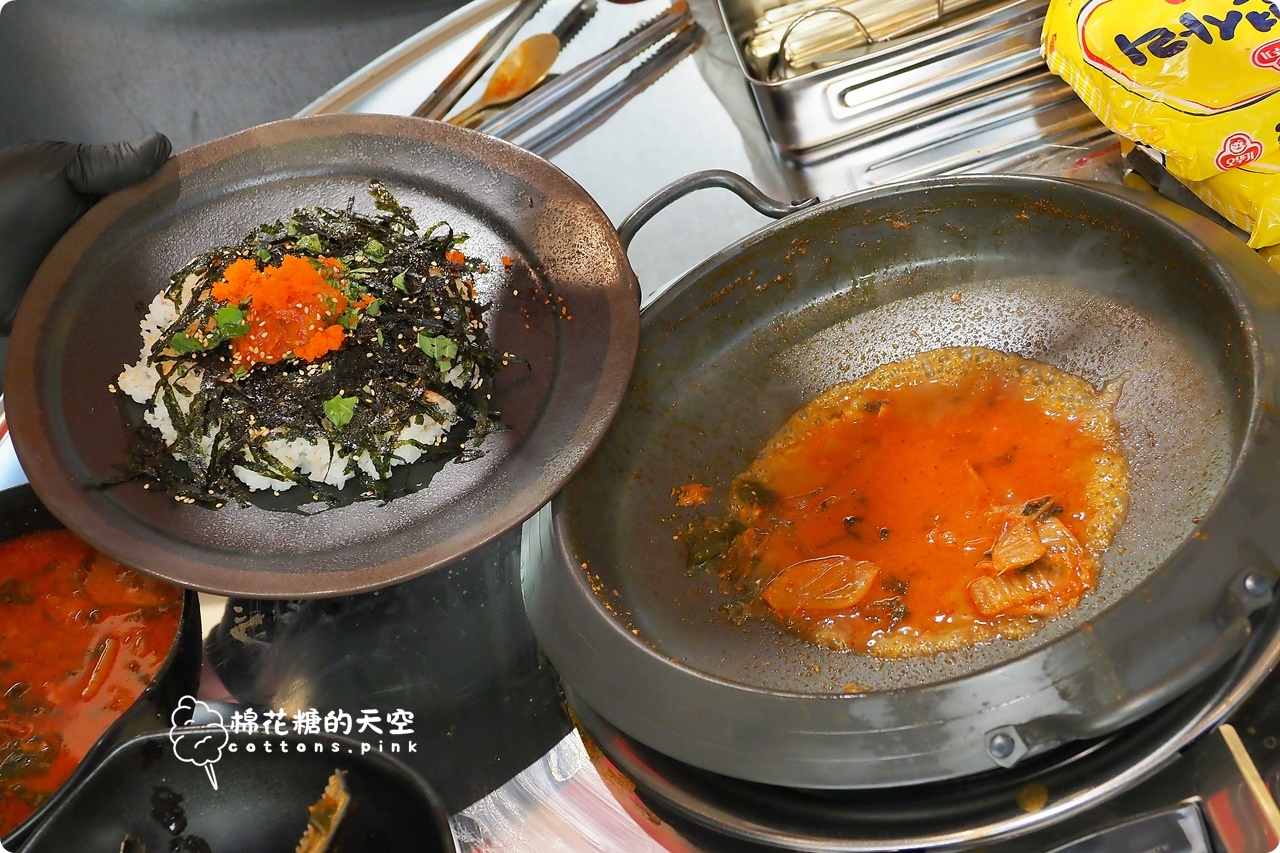台中公益路最新美食-UNCLE K韓式馬鈴薯排骨鍋台中店開幕就爆人潮！