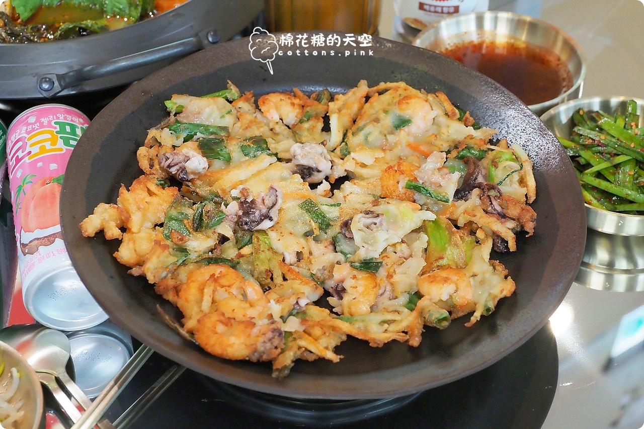 台中公益路最新美食-UNCLE K韓式馬鈴薯排骨鍋台中店開幕就爆人潮！