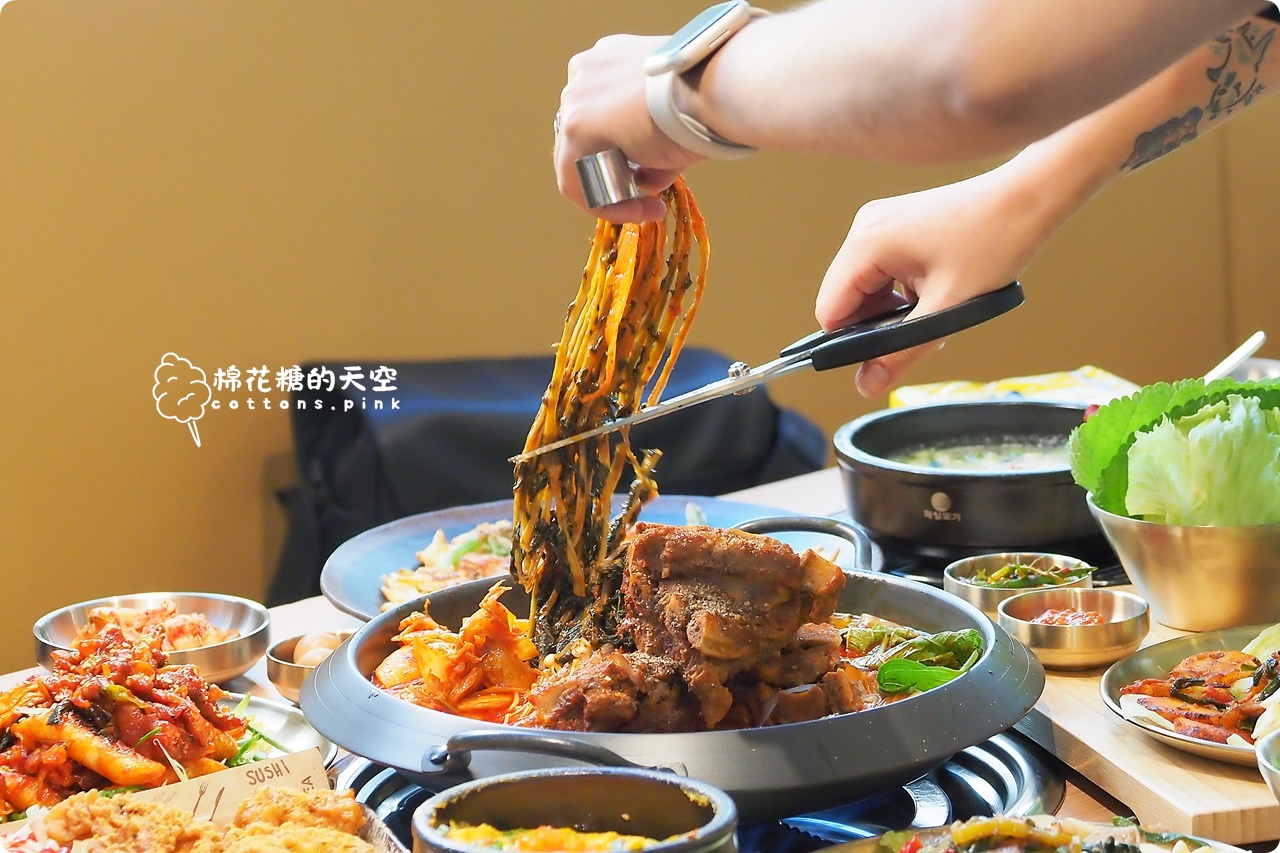 台中公益路最新美食-UNCLE K韓式馬鈴薯排骨鍋台中店開幕就爆人潮！